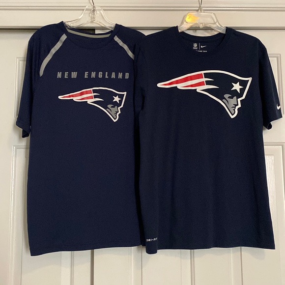 Bundle of Patriots Tee Shirts - Like New - Picture 1 of 8